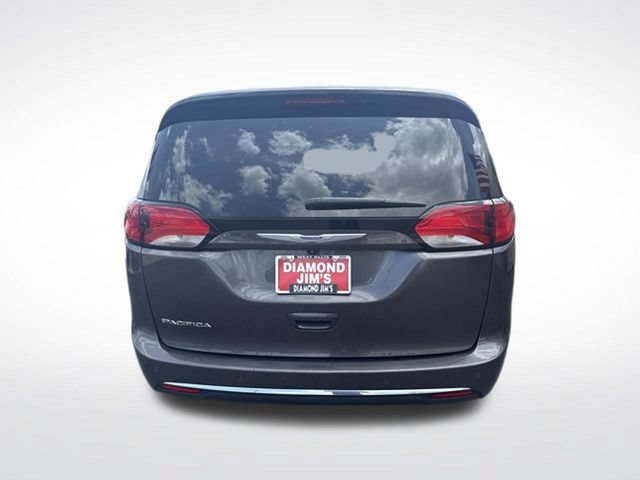 Used 2019 Chrysler Pacifica Touring Plus w/ Advanced Safetytec Group FWD image 4