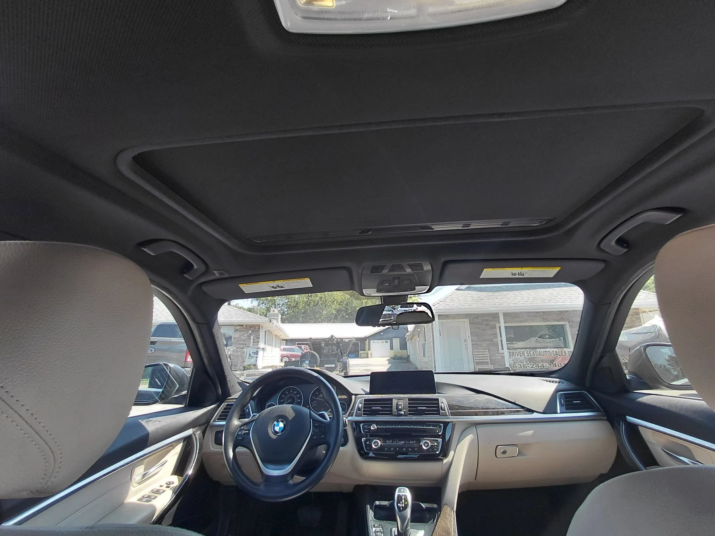 Used 2017 BMW 330i xDrive Sedan AWD/4WD image 10