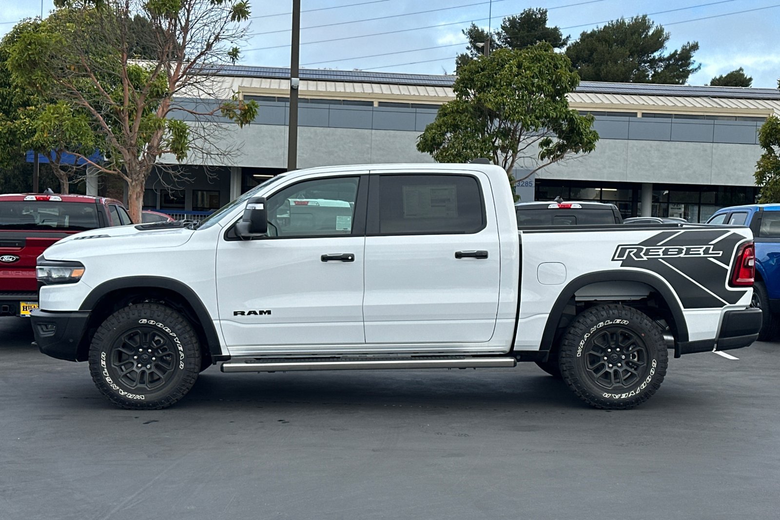 New 2026 RAM 1500 Rebel w/ Rebel Level 2 Equipment Group AWD/4WD image 7