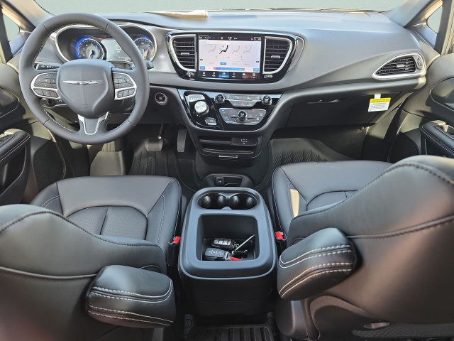 New 2026 Chrysler Voyager LX FWD image 14