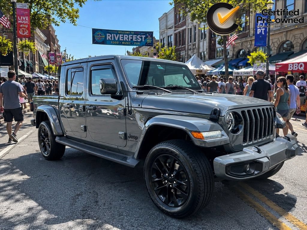 Certified 2022 Jeep Gladiator Overland AWD/4WD image 1