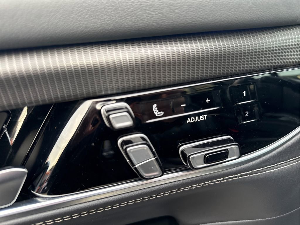 Used 2024 Jeep Grand Wagoneer Series II w/ Quick Order Packagew 28T image 24