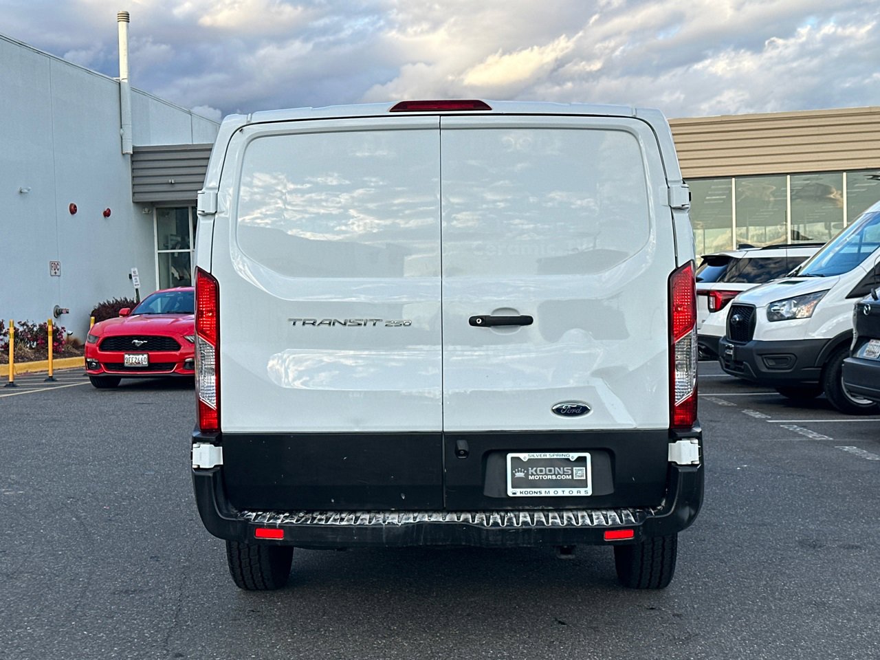 Used 2019 Ford Transit 250 130 Low Roof image 9