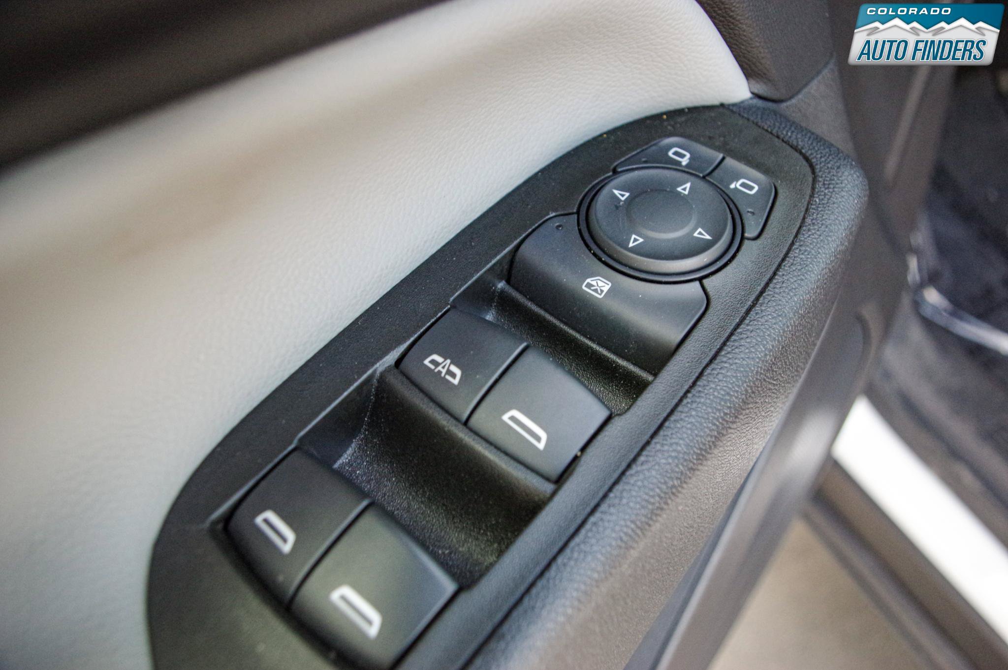 Used 2023 Chevrolet Equinox LS w/ LS Convenience Package AWD/4WD image 11