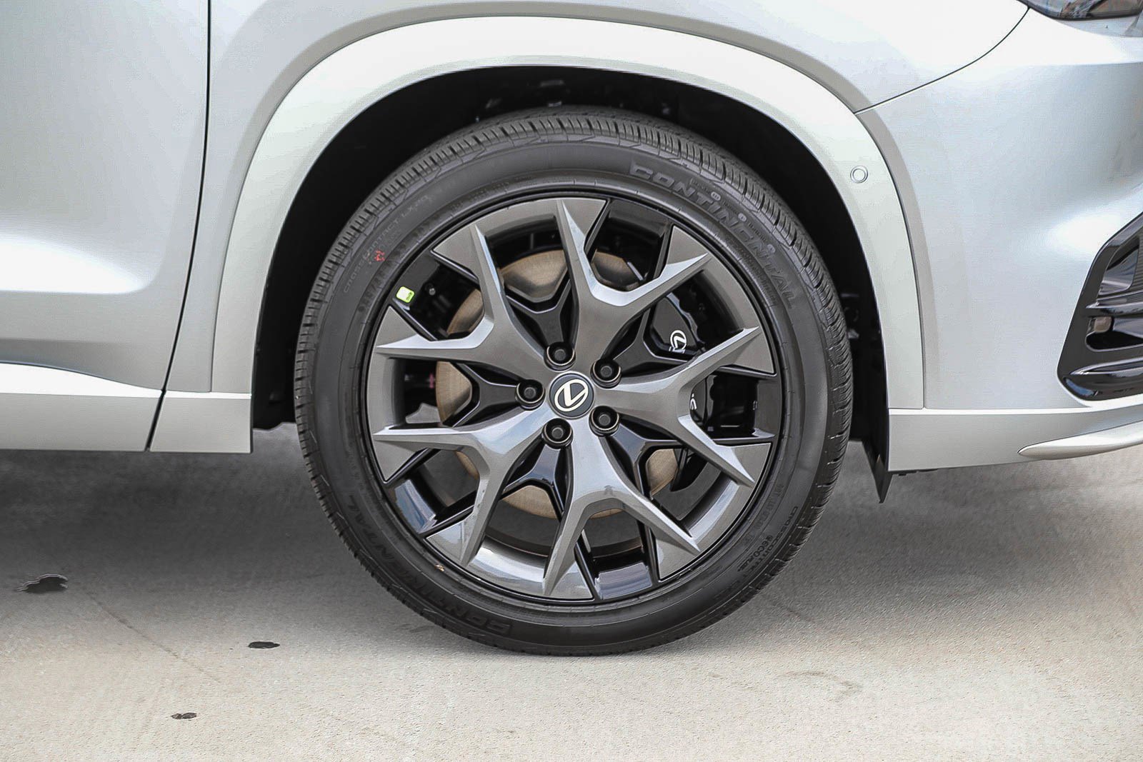 New 2026 Lexus TX 500h AWD image 10