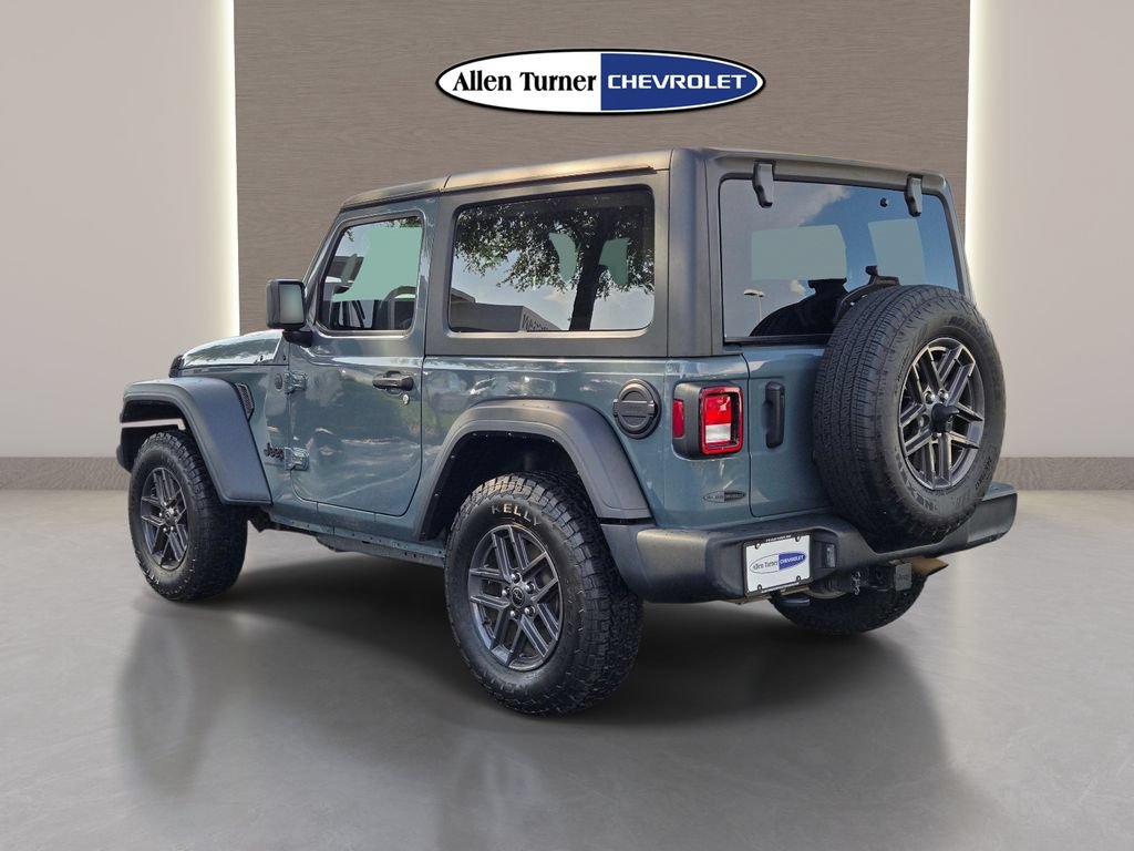 Used 2024 Jeep Wrangler Sport AWD/4WD image 8