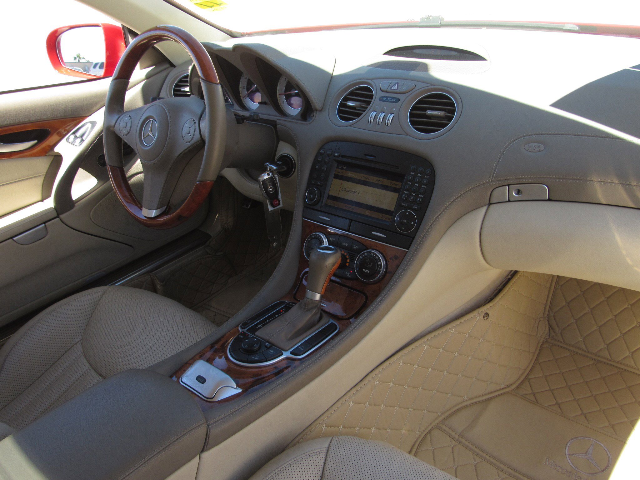 Used 2009 Mercedes-Benz SL 550 image 8