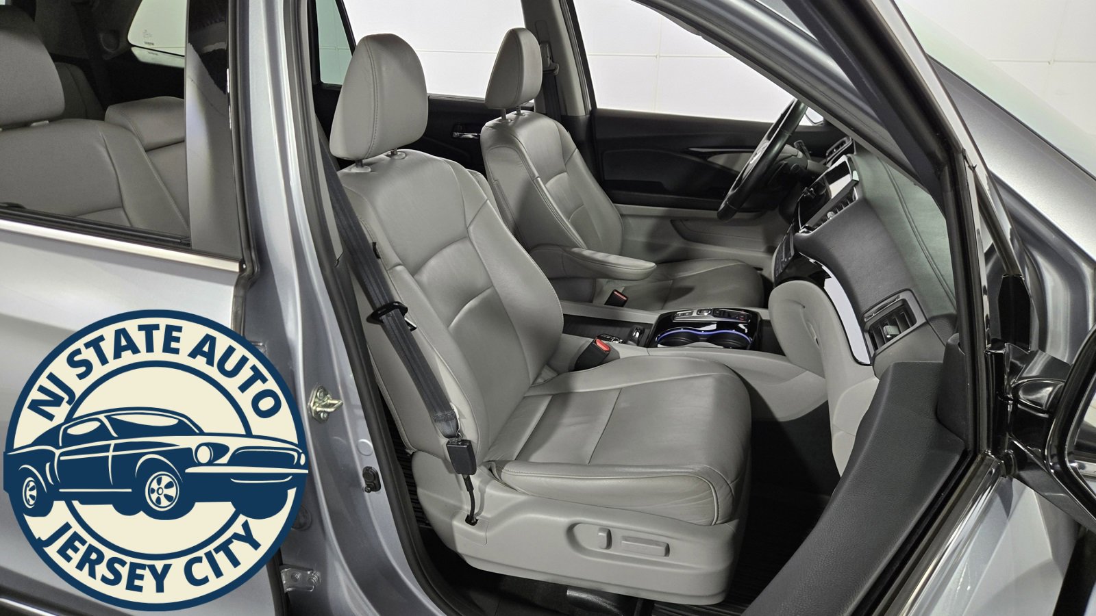 Used 2020 Honda Pilot Touring image 39