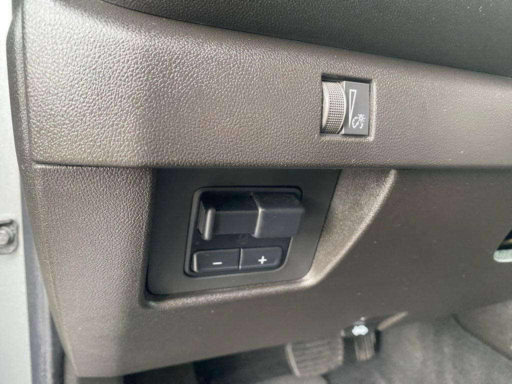 Used 2025 Chevrolet Colorado Trail Boss image 17