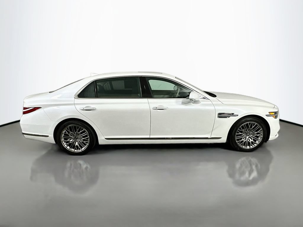 Used 2021 Genesis G90 3.3T Premium RWD image 7