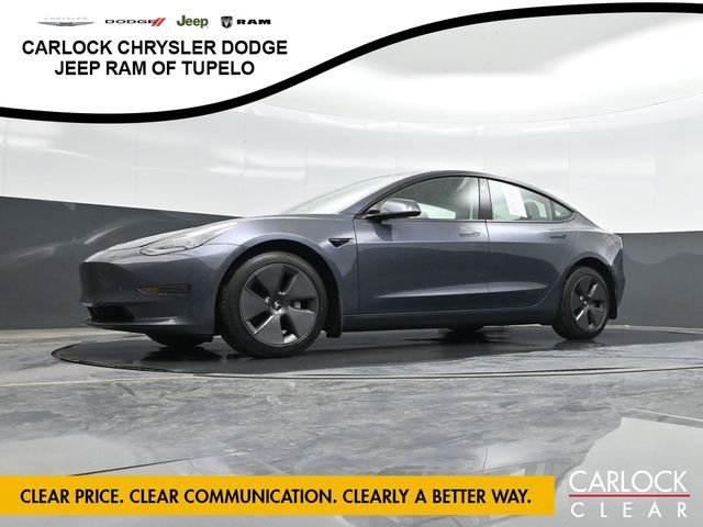 Used 2023 Tesla Model 3 Standard Range image 39