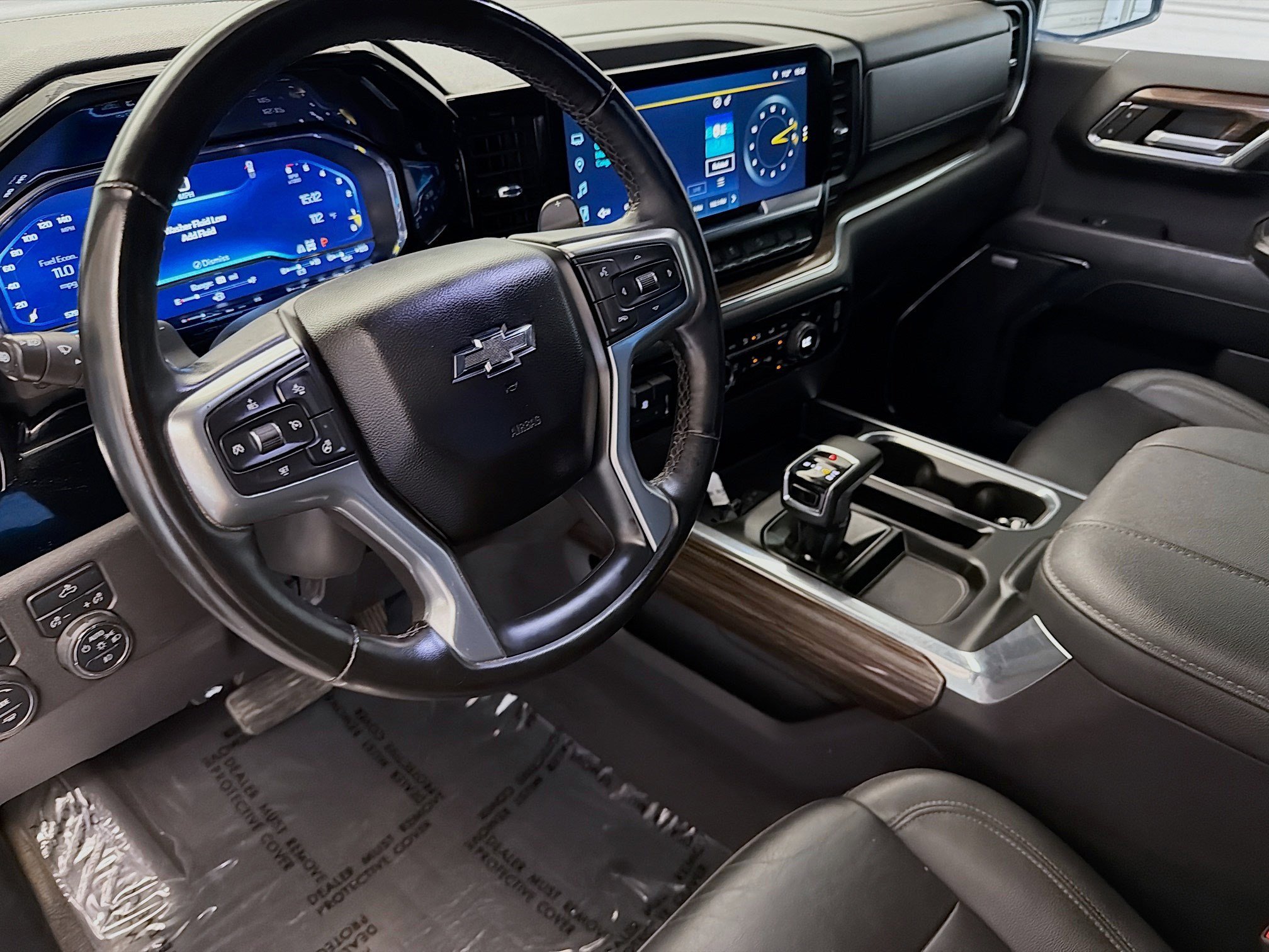 Used 2023 Chevrolet Silverado 1500 LT Trail Boss w/ Convenience Package II image 7