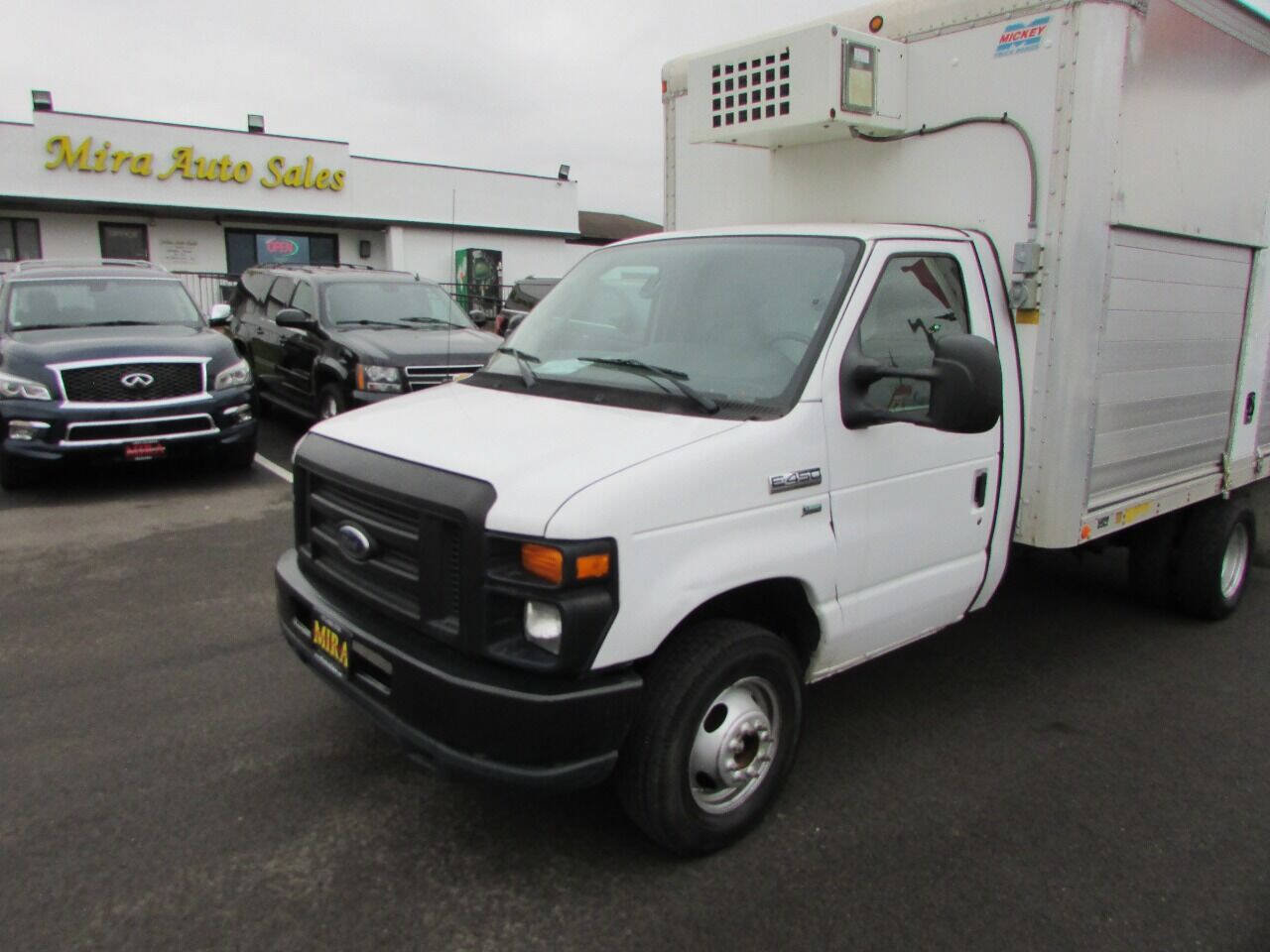 Used 2012 Ford E-450 and Econoline 450 Super Duty w/ PWR Locks & Windows Group RWD image 25