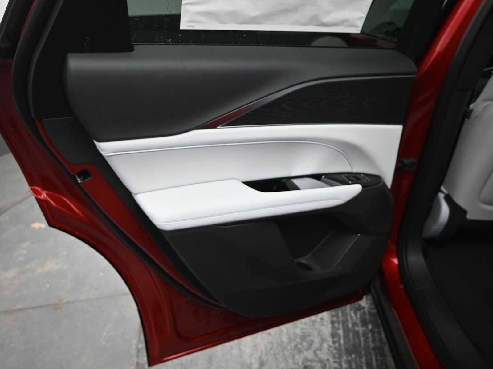 New 2025 Cadillac Lyriq Sport image 25