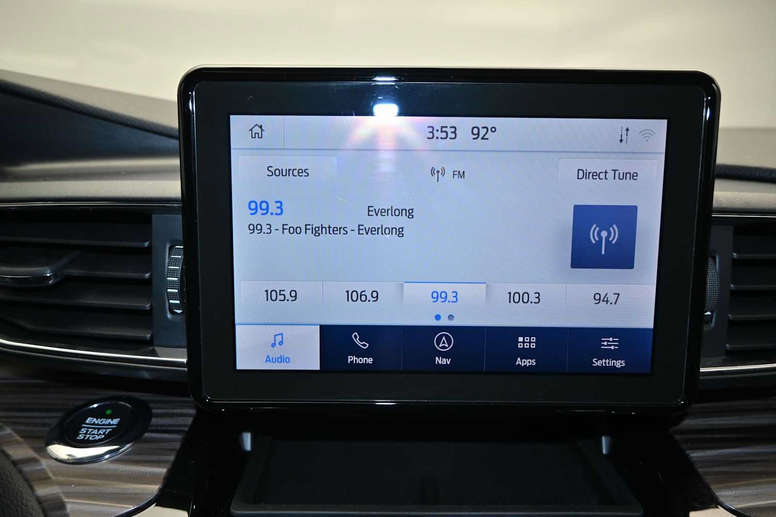 Used 2021 Ford Explorer Limited w/ Equipment Group 301A AWD/4WD image 15