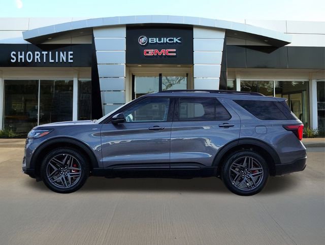 Used 2025 Ford Explorer ST-Line w/ ST-Line Street Pack image 7