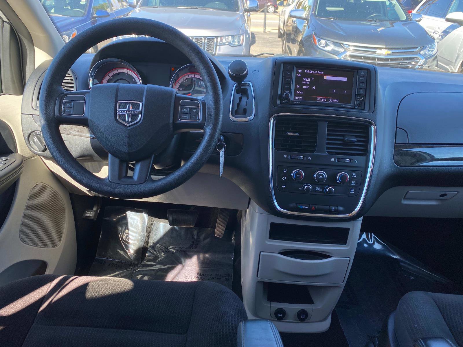 Used 2019 Dodge Grand Caravan SE image 10