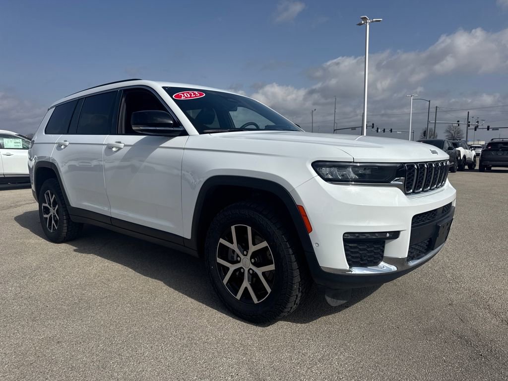 Used 2024 Jeep Grand Cherokee L Limited w/ Luxury Tech Group II image 10