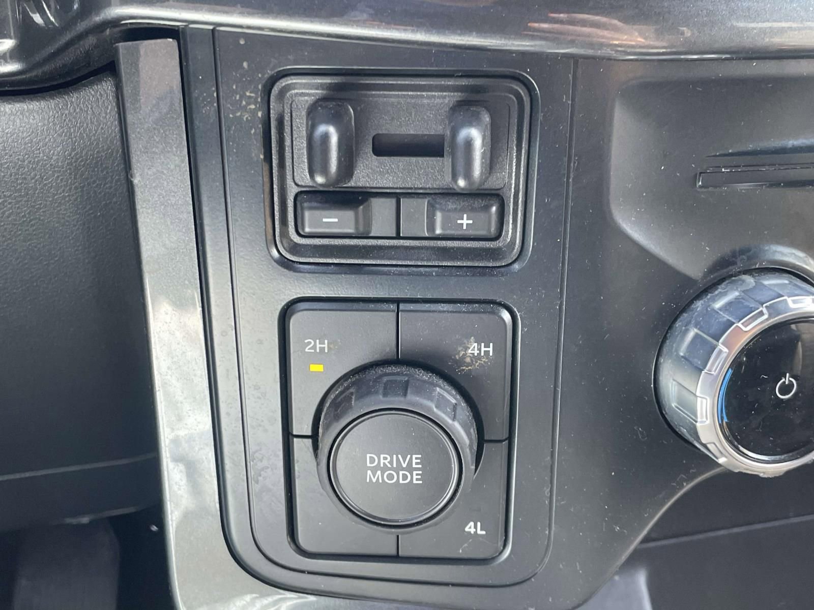 Certified 2022 Ford F150 XLT w/ Equipment Group 302A High image 28