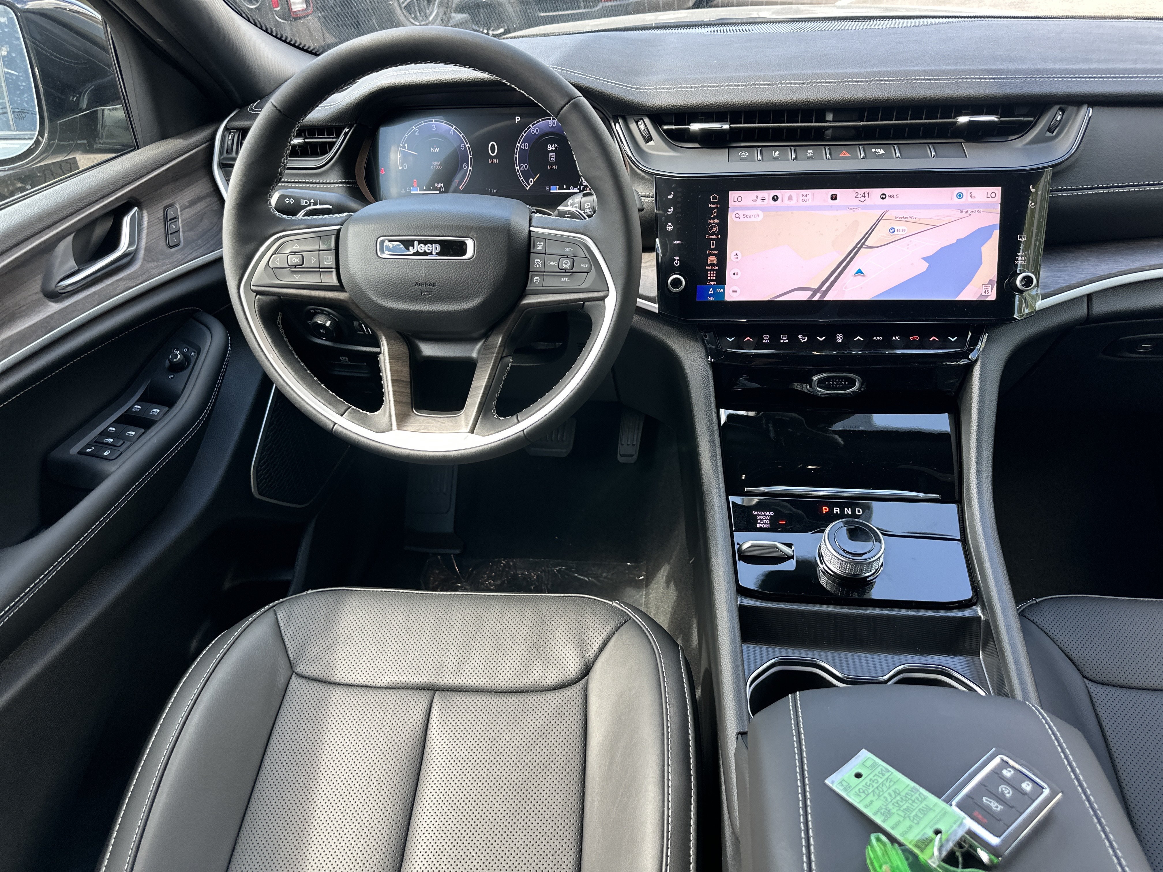New 2027 Jeep Grand Cherokee Limited AWD/4WD image 33