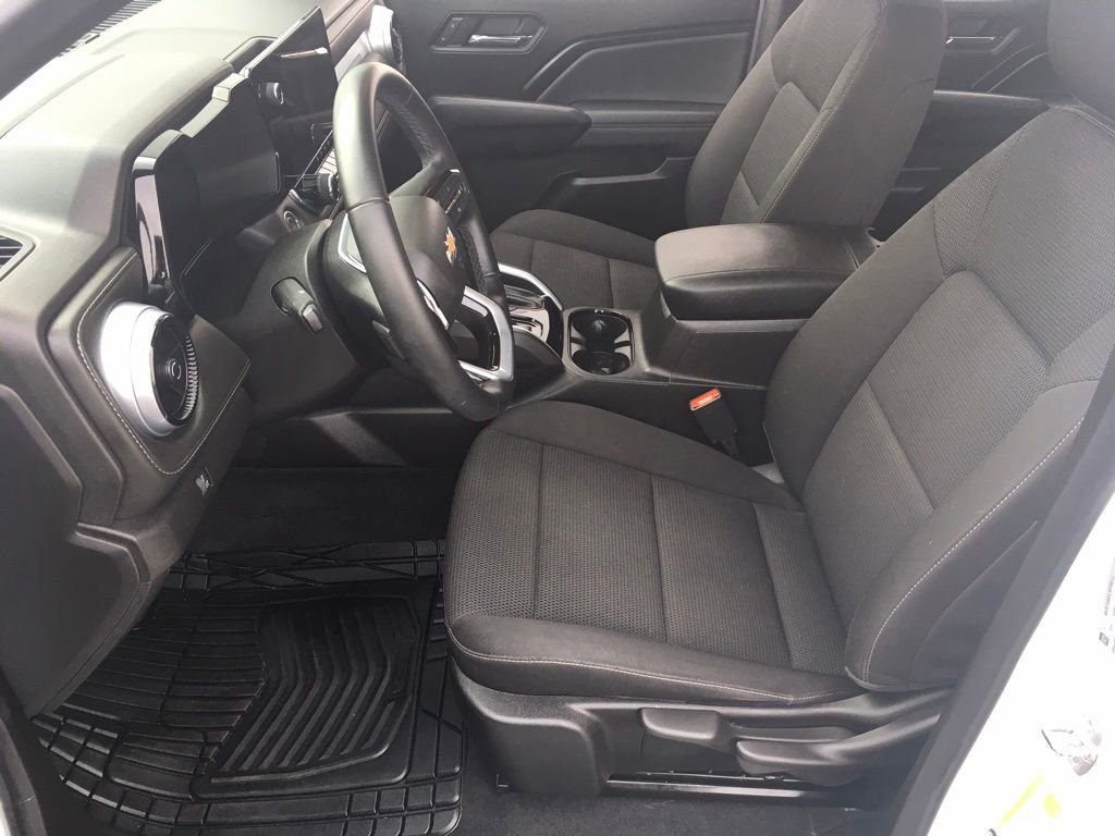 Used 2024 Chevrolet Colorado LT w/ LT Convenience Package image 7