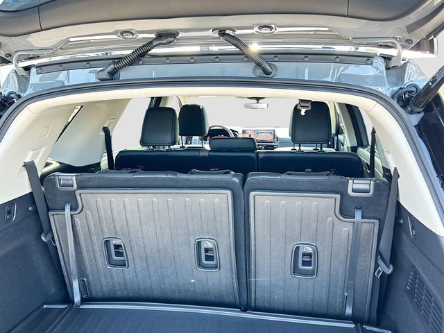 New 2026 Nissan Pathfinder Platinum w/ Accent Package FWD image 23