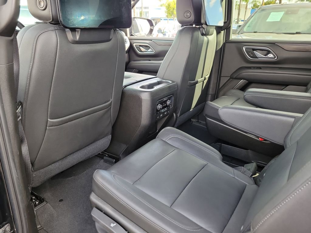 Used 2021 Chevrolet Tahoe Z71 w/ Z71 Off-Road Package AWD/4WD image 13