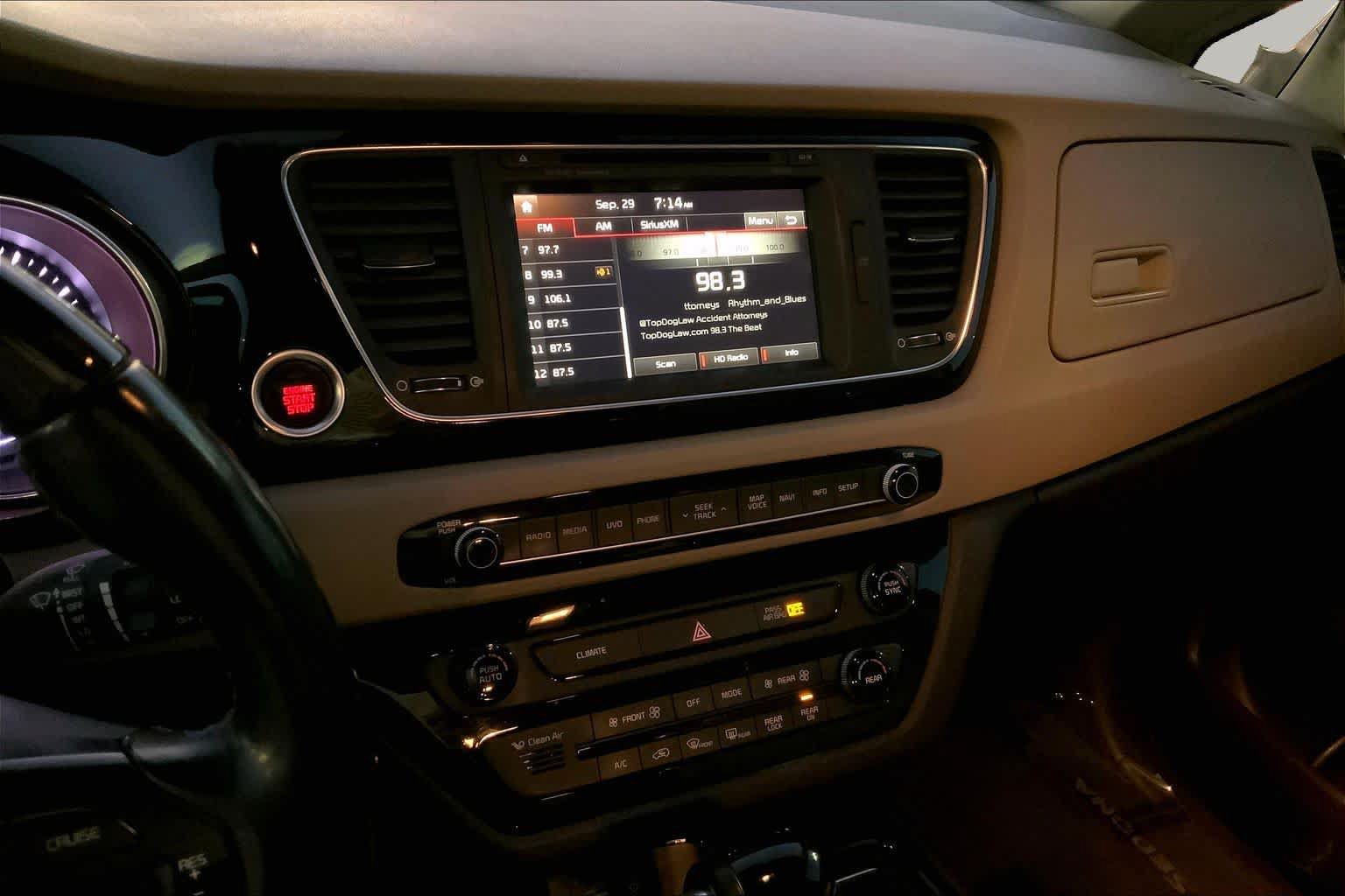 Used 2015 Kia Sedona SX Limited FWD image 5