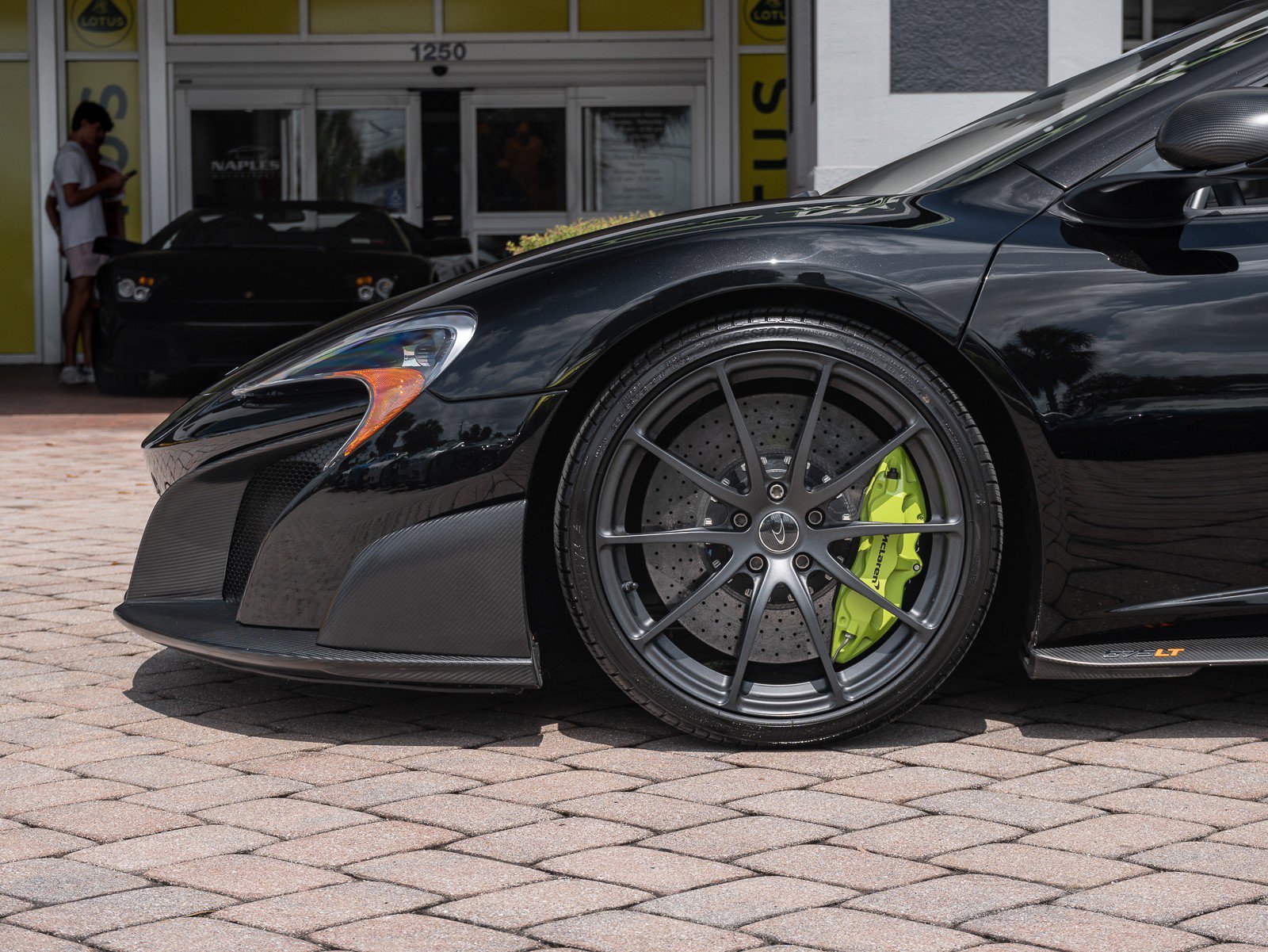 Used 2016 McLaren 675LT Coupe image 9