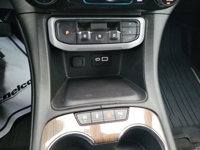 Used 2023 GMC Acadia SLE image 41