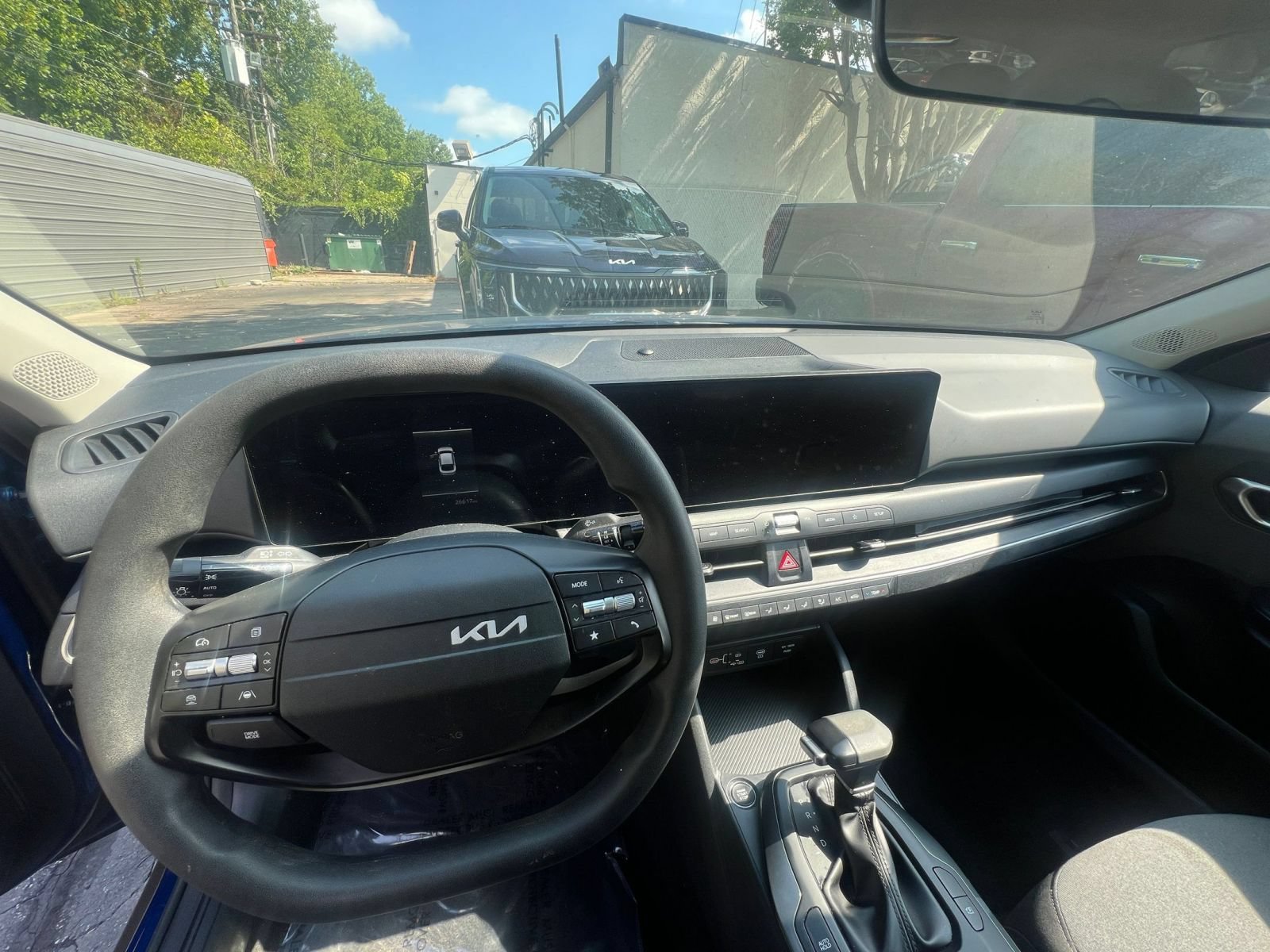 Used 2025 Kia K4 FWD image 29
