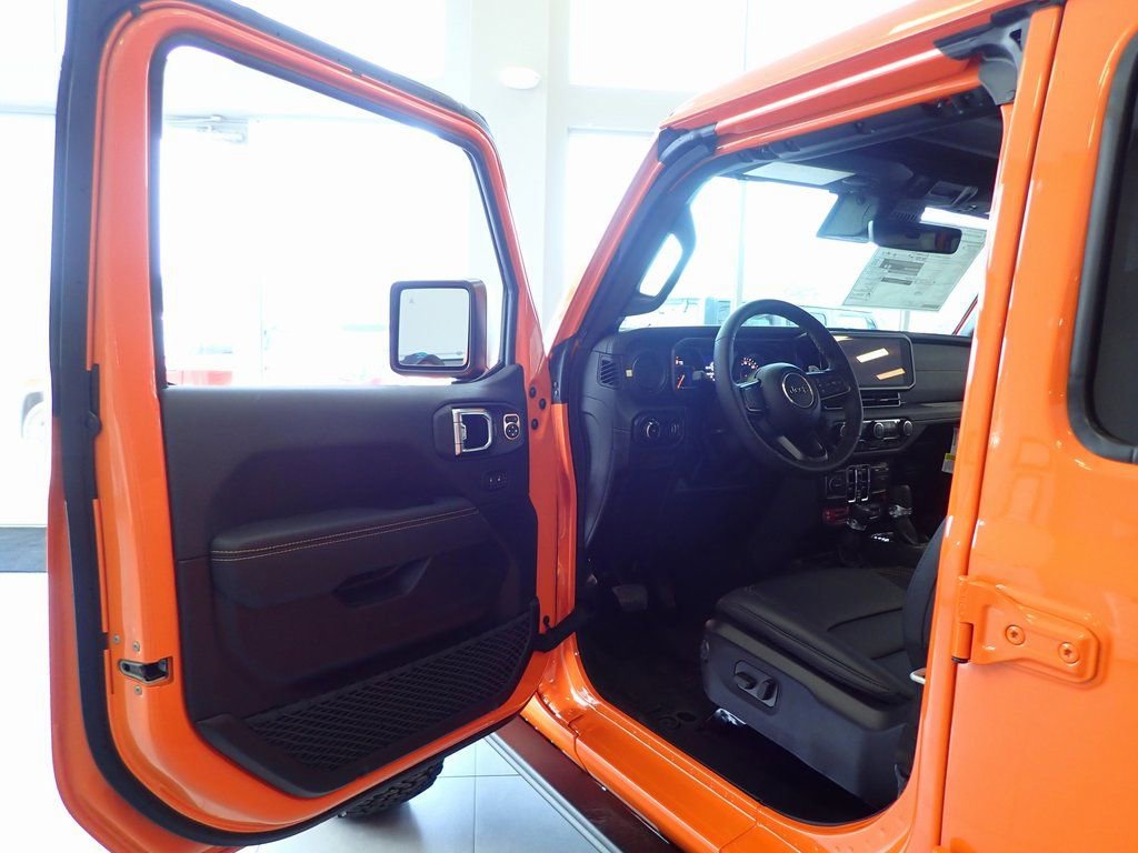 New 2025 Jeep Wrangler Rubicon 392 image 17