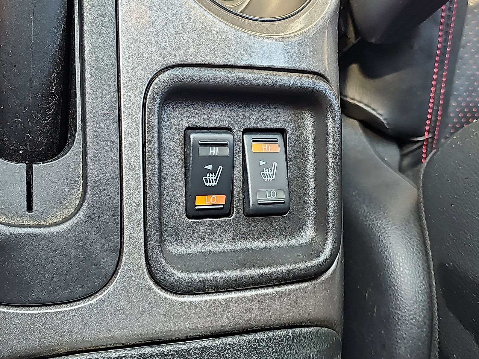 Used 2015 Nissan Juke SL image 25