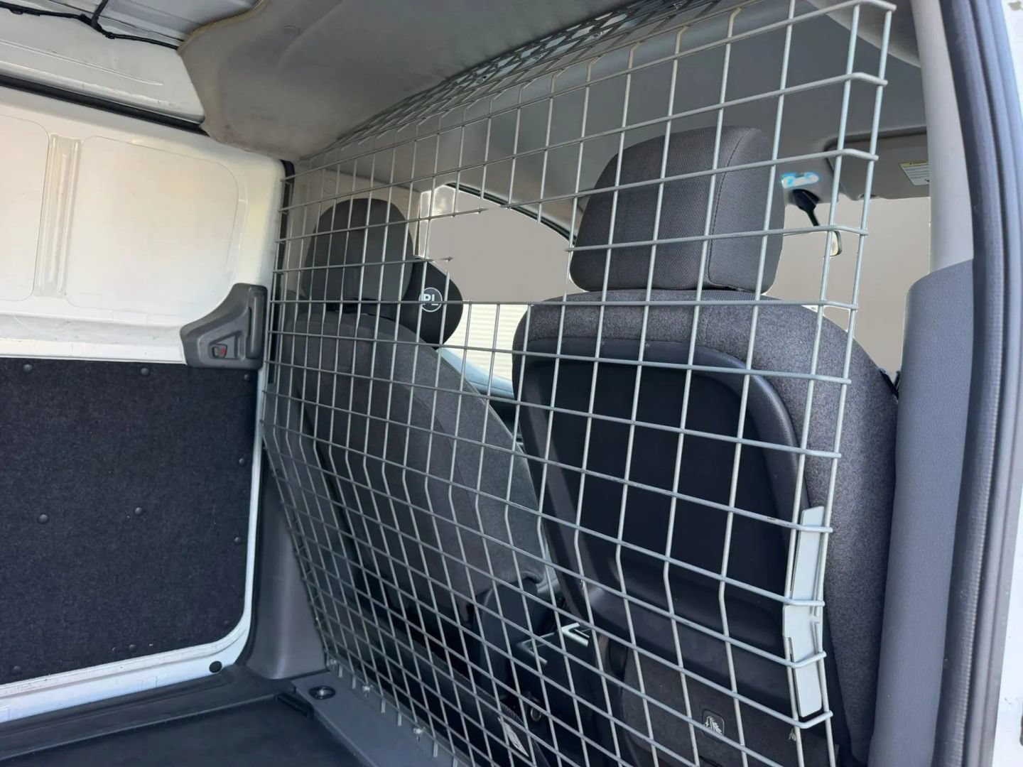 Used 2020 Nissan NV200 SV w/ Back Door Glass Package FWD image 17