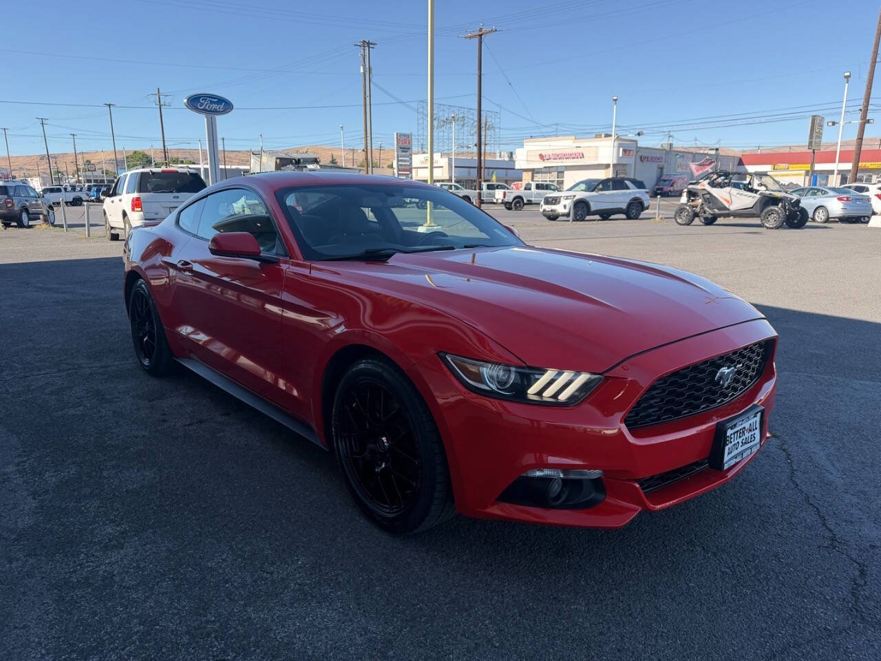 Used 2015 Ford Mustang Coupe RWD image 2