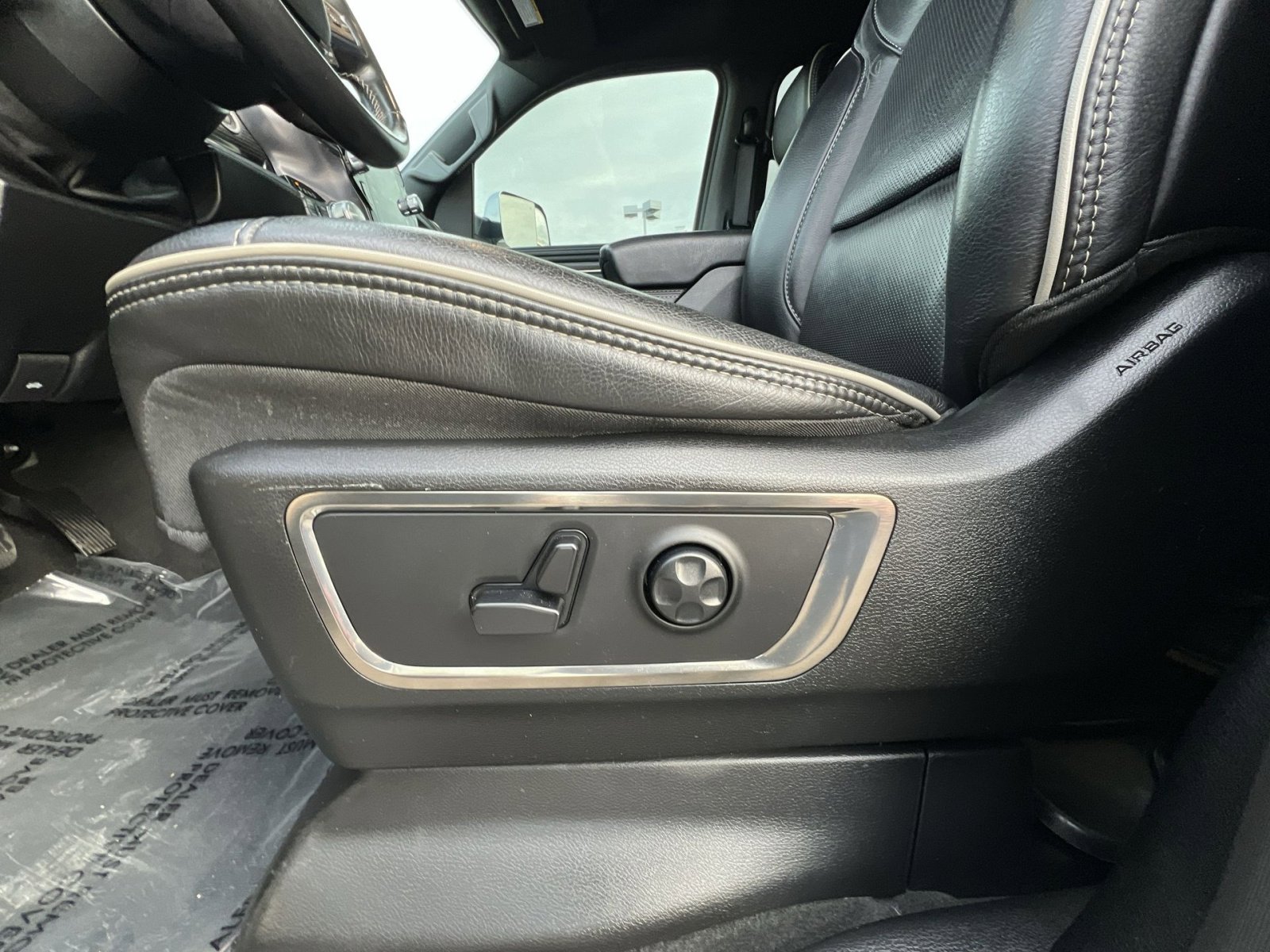 Used 2020 RAM 1500 Limited image 14