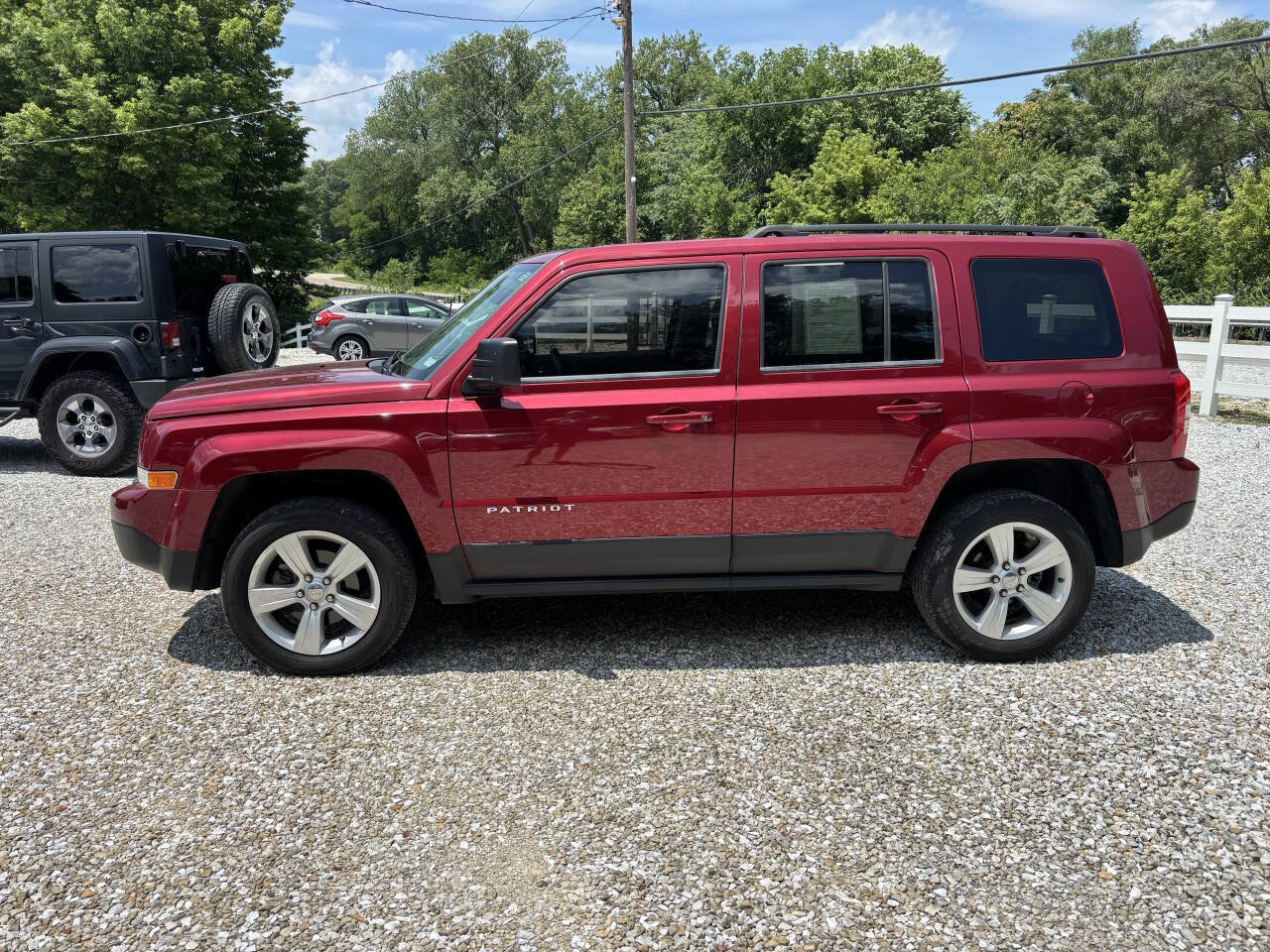 Used 2013 Jeep Patriot Latitude AWD/4WD image 2
