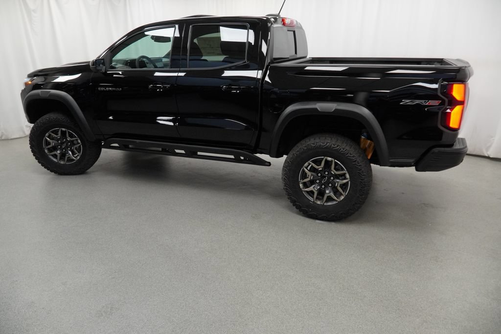 New 2026 Chevrolet Colorado ZR2 w/ Technology Package AWD/4WD image 39