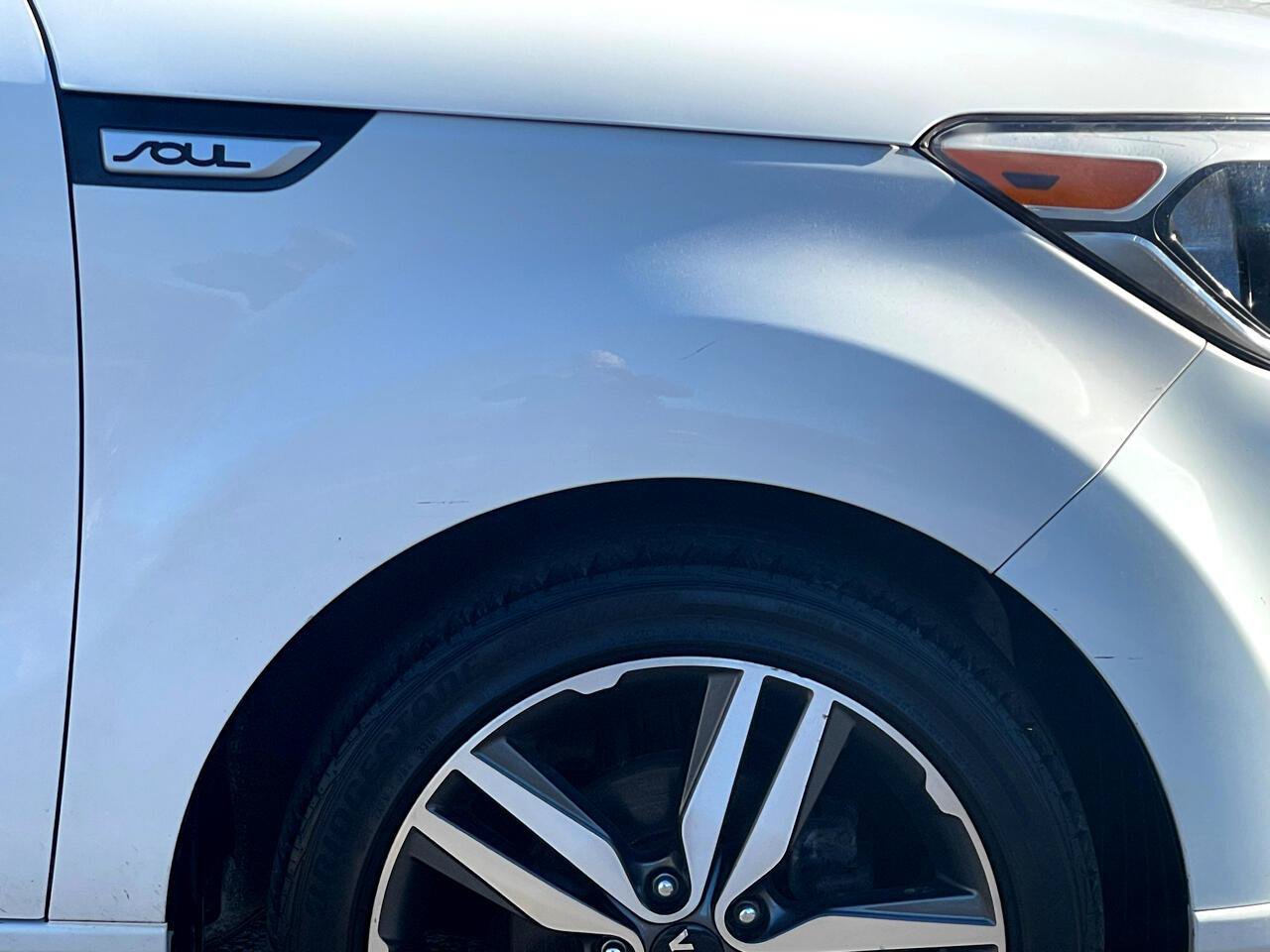 Used 2016 Kia Soul + w/ Soulful Package FWD image 15