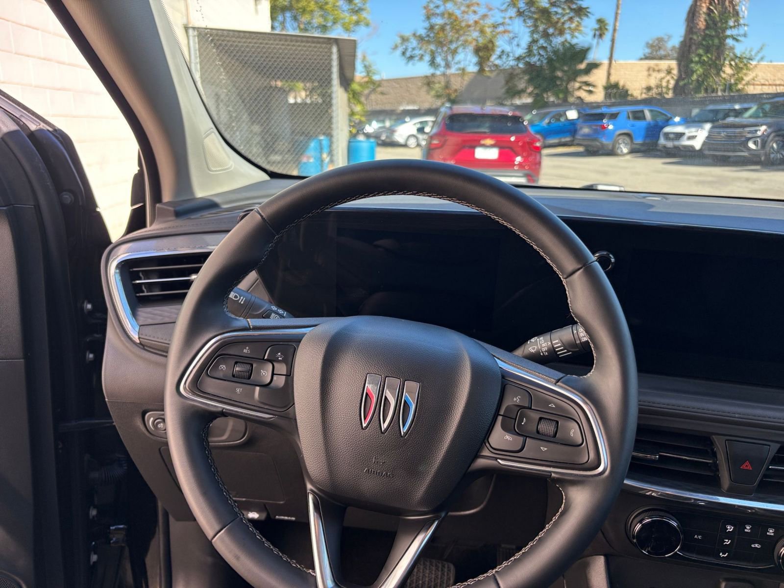 Used 2025 Buick Encore GX Preferred image 34