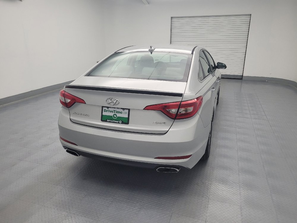 Used 2016 Hyundai Sonata Sport w/ Option Group 02 FWD image 7