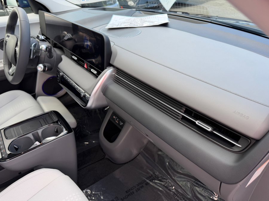 Used 2026 Hyundai Ioniq 5 Limited AWD/4WD image 33