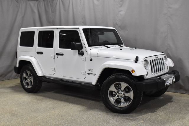 Used 2017 Jeep Wrangler Unlimited Sahara w/ Max Tow Package image 3