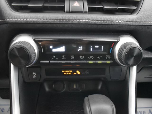 Used 2022 Toyota RAV4 LE FWD image 17