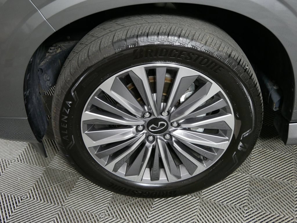 Certified 2025 INFINITI QX80 Sensory AWD/4WD image 10