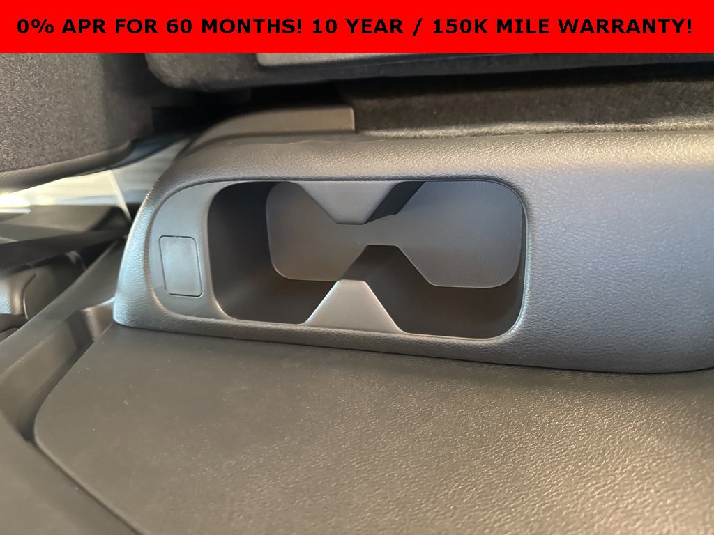 New 2025 Nissan Pathfinder SL w/ Black Appearance Package image 16