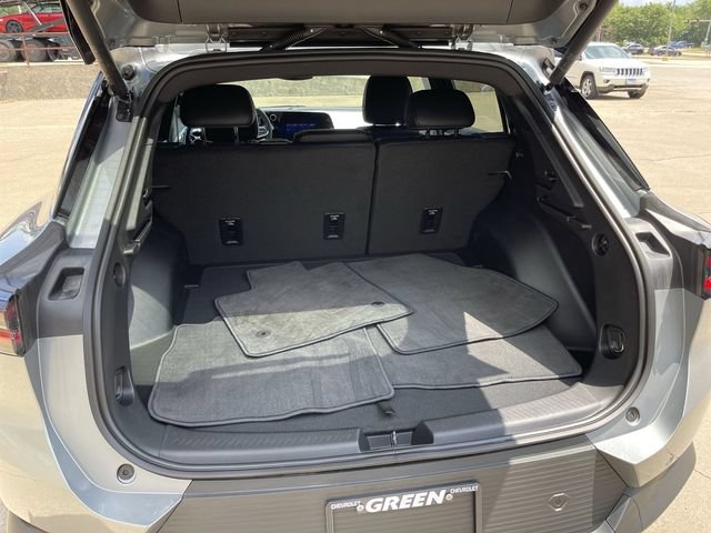 New 2026 Chevrolet Equinox EV LT FWD image 23