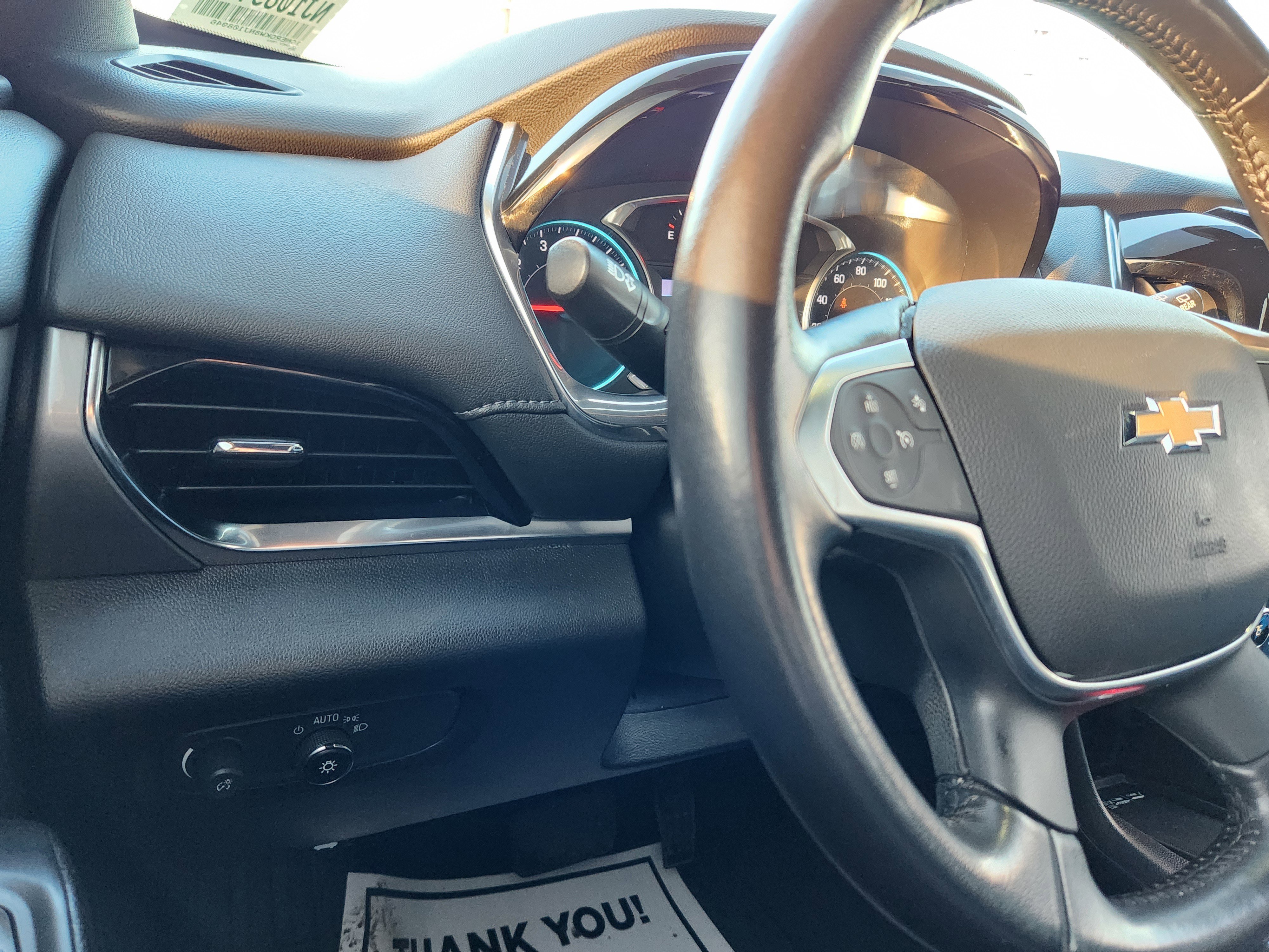 Used 2022 Chevrolet Traverse LT FWD image 25