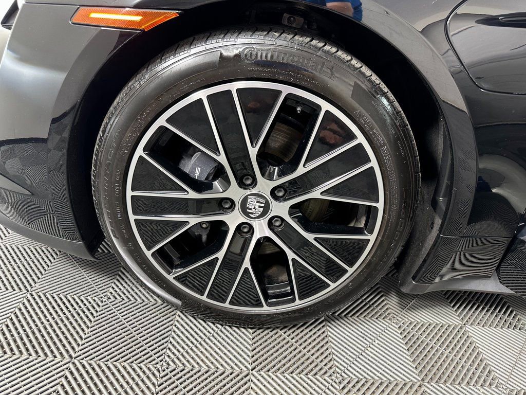 Used 2021 Porsche Taycan image 31