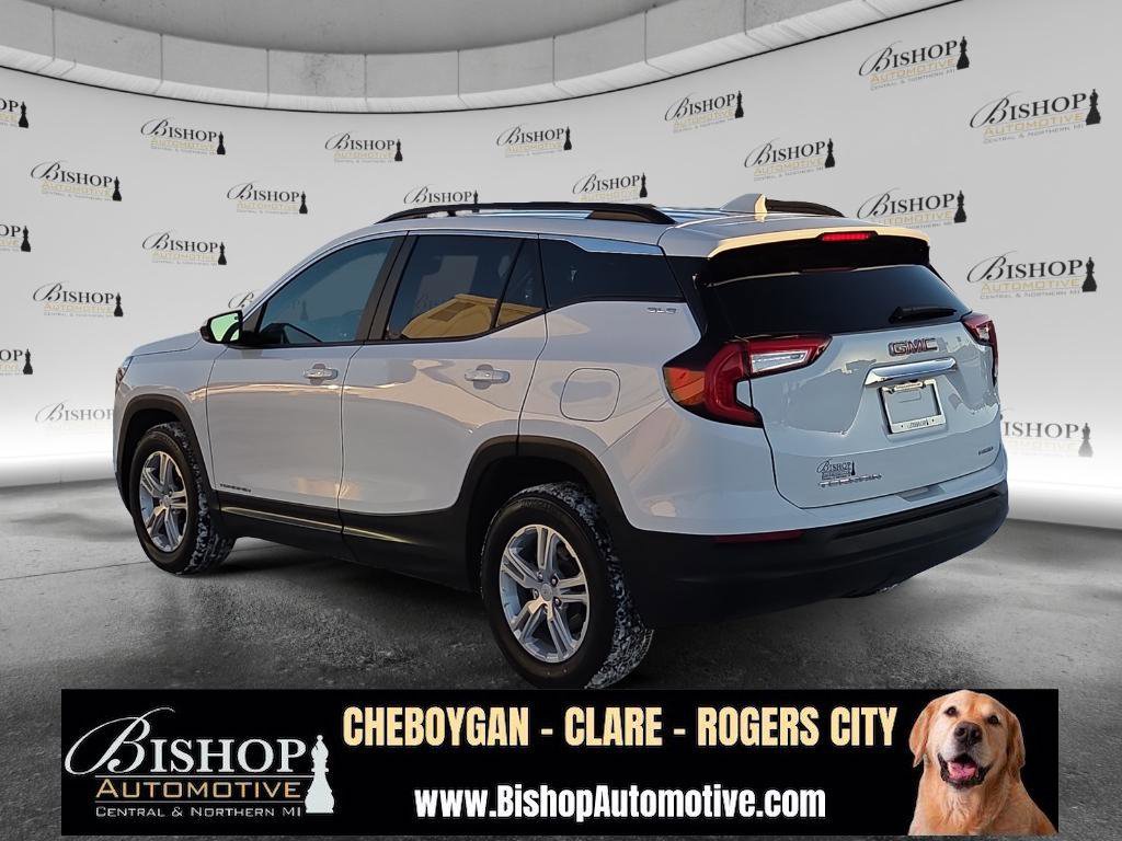 Used 2023 GMC Terrain SLE w/ Driver Convenience Package image 21